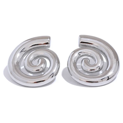 UWorld Mode Ear Studs